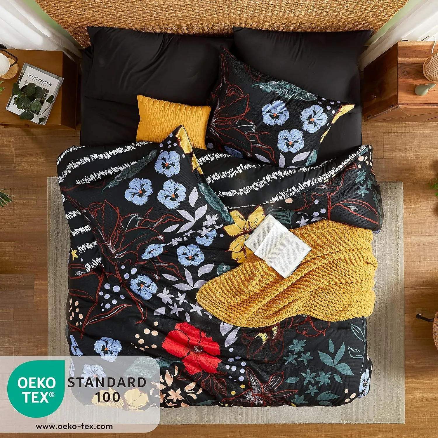 CASAAGUSTO Queen Comforter Set, 7 PCS Black Floral Comforter Set with Flowers Leaves Pattern, Soft Seersucker Design All Season Queen Size Bedding Set (90"X90")