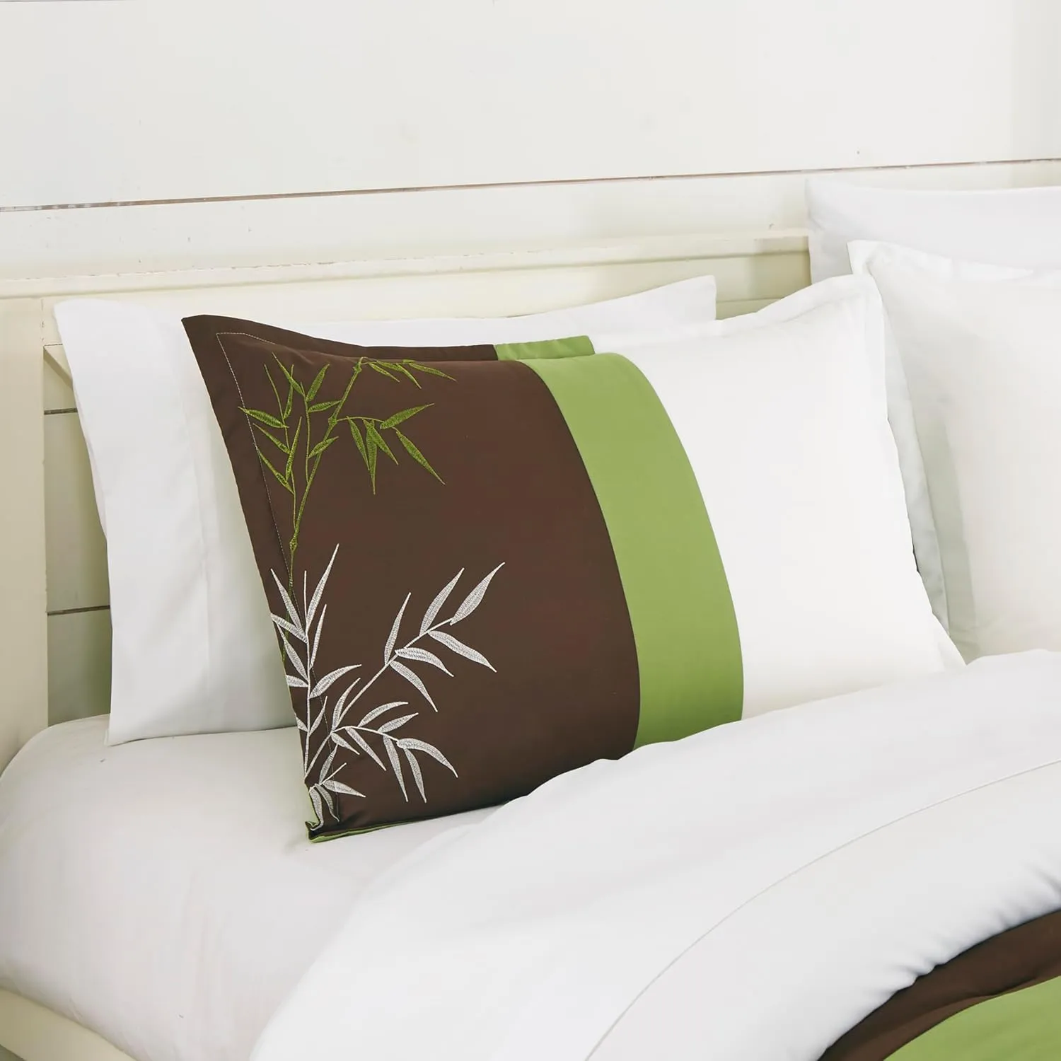 Chezmoi Collection Simon 7-Piece Bamboo Embroidered Bed in a Bag Comforter Set King Size - Sage Green Brown Ivory Bamboo Grass Microfiber Comforter Bedding with Sheet Set