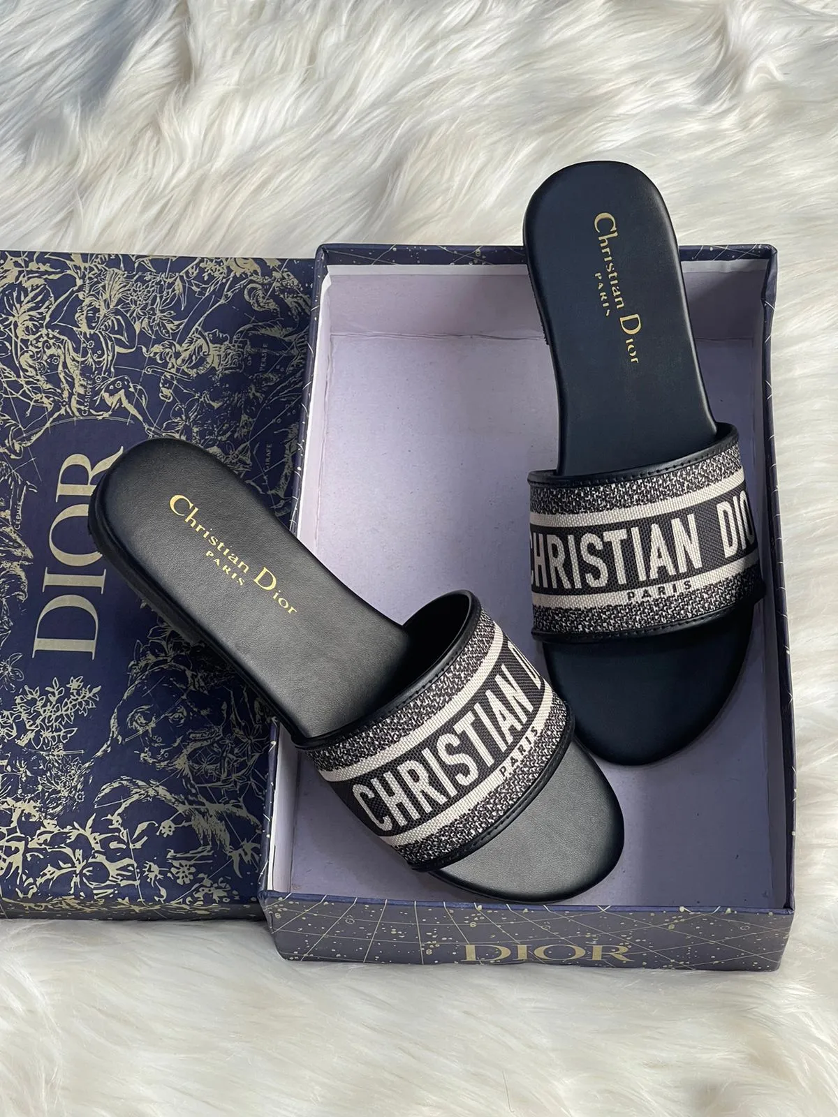 CHRISTIAN DIOR Casual Flat Slippers
