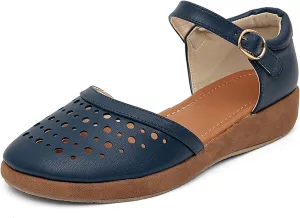GATUXUS Women's Low Wedge Ankle Strap Buckle Flats Shoes Closed Toe Roman Cage Cusual Flat Sandals