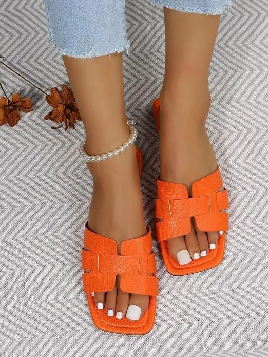 HAKUNA Women's Crocodile Embossed Flat Sandals Open Toe Slide Sandals