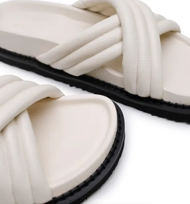 La Tribe Trio Slide - Cream