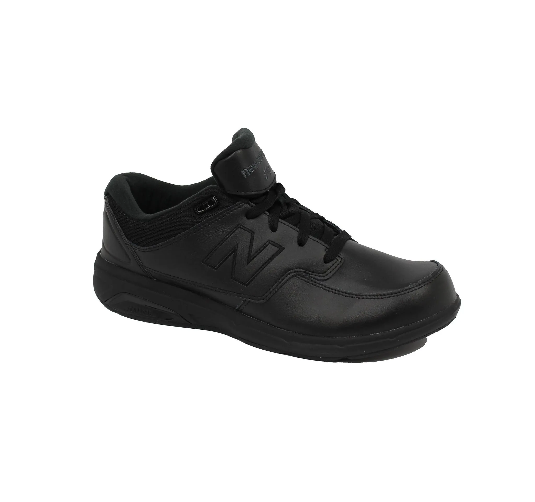 MEN`S 813 WALKING SNEAKER