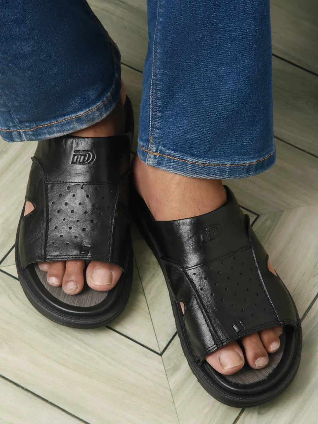 Men's Black Slip On Sandal (ID4243)