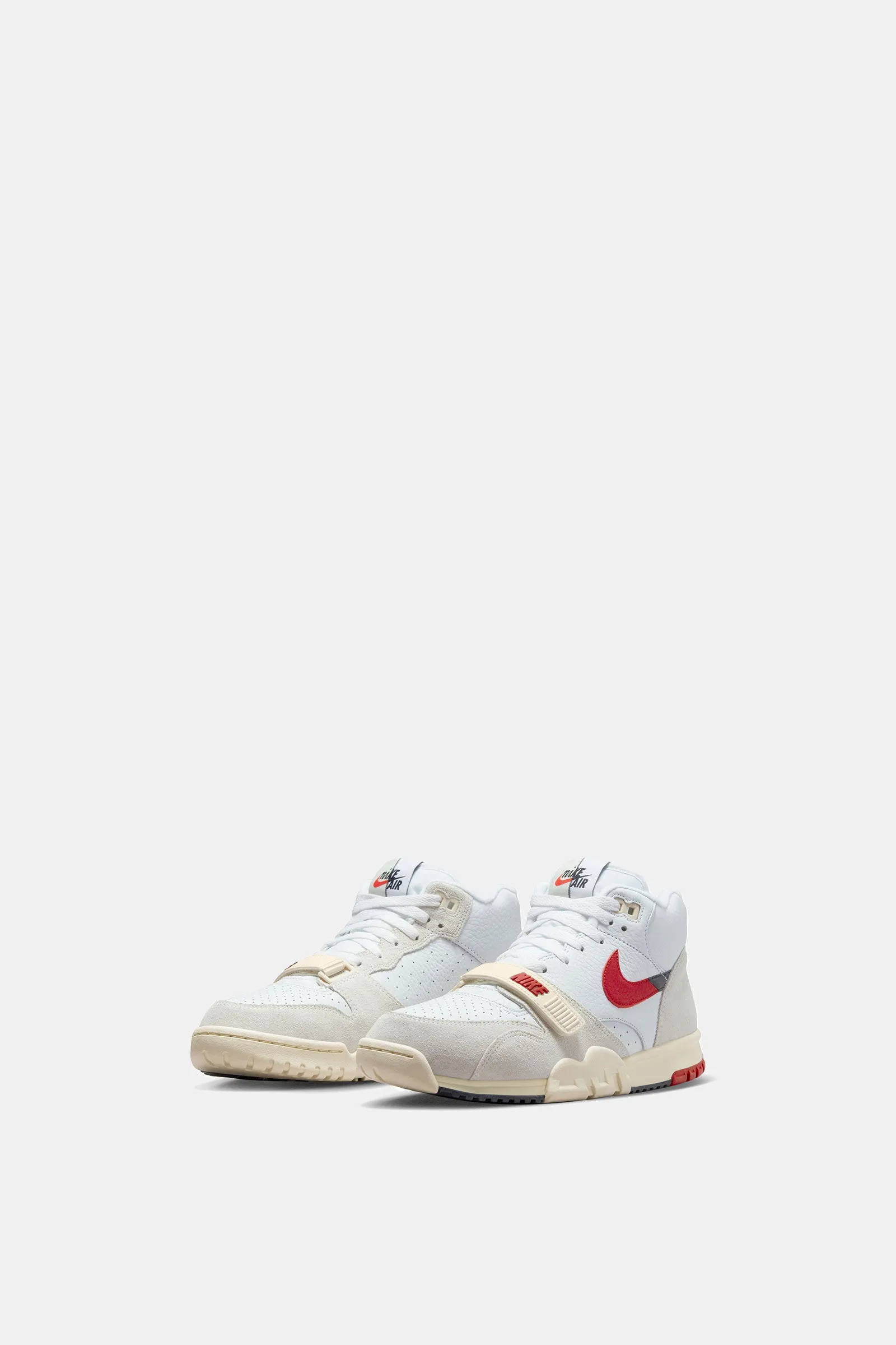 NIKE AIR TRAINER 1