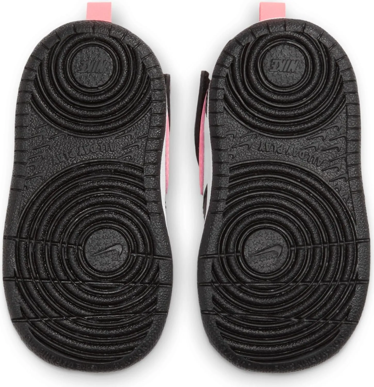 NIKE Boy's Sneaker