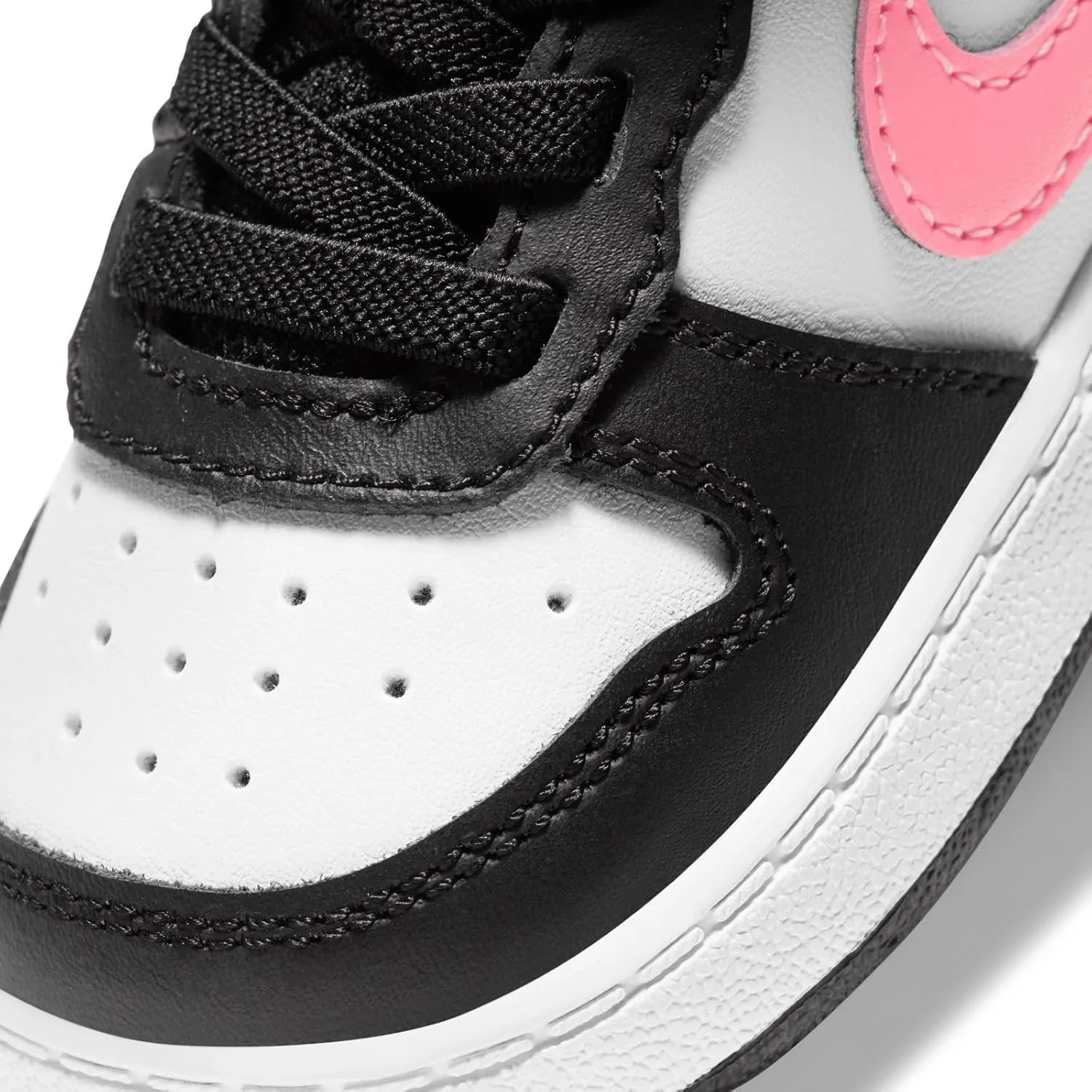 NIKE Boy's Sneaker