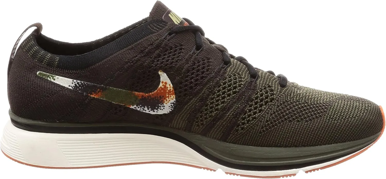 NIKE Mens Flyknit Trainer White/Black Fabric
