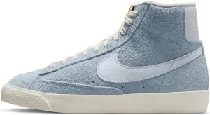 Nike Women's Blazer Mid '77 Sneaker