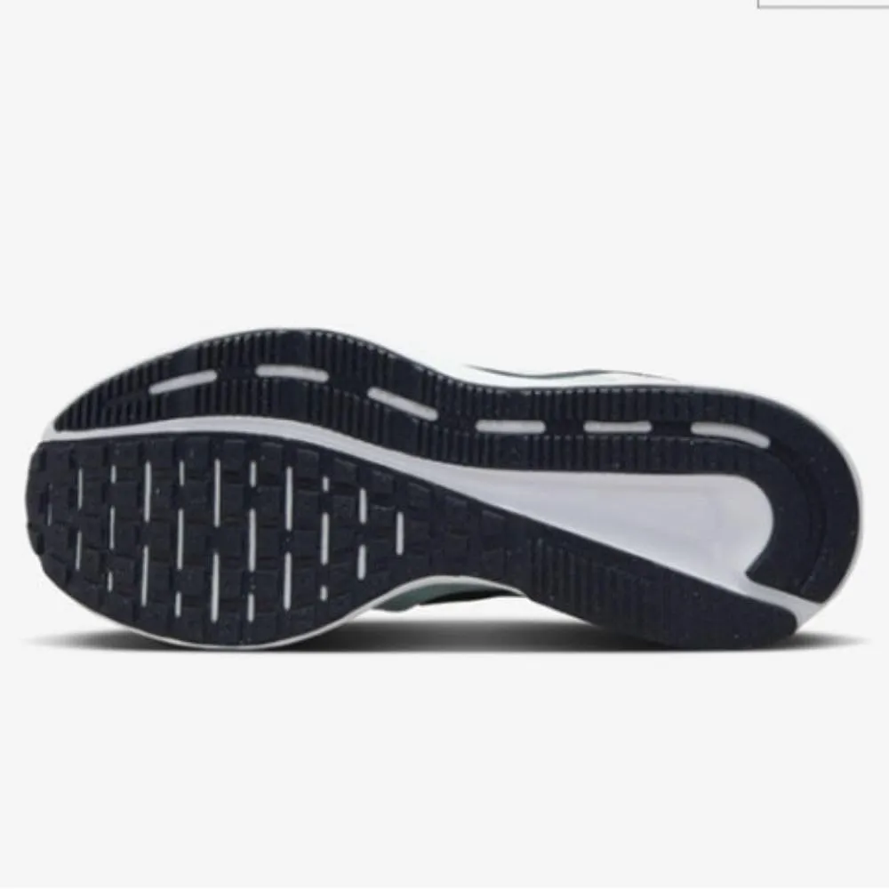 Nike Women's Run Swift 3 Sneaker