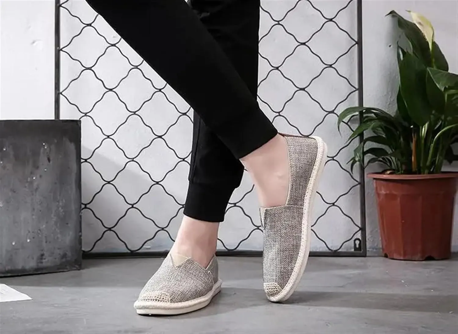 Old Beijing Cloth Shoes Breathable Linen Casual Men's Shoes Canvas Casual Flat Shoes Kung Fu Shoes Walking Shoes Size 39-44