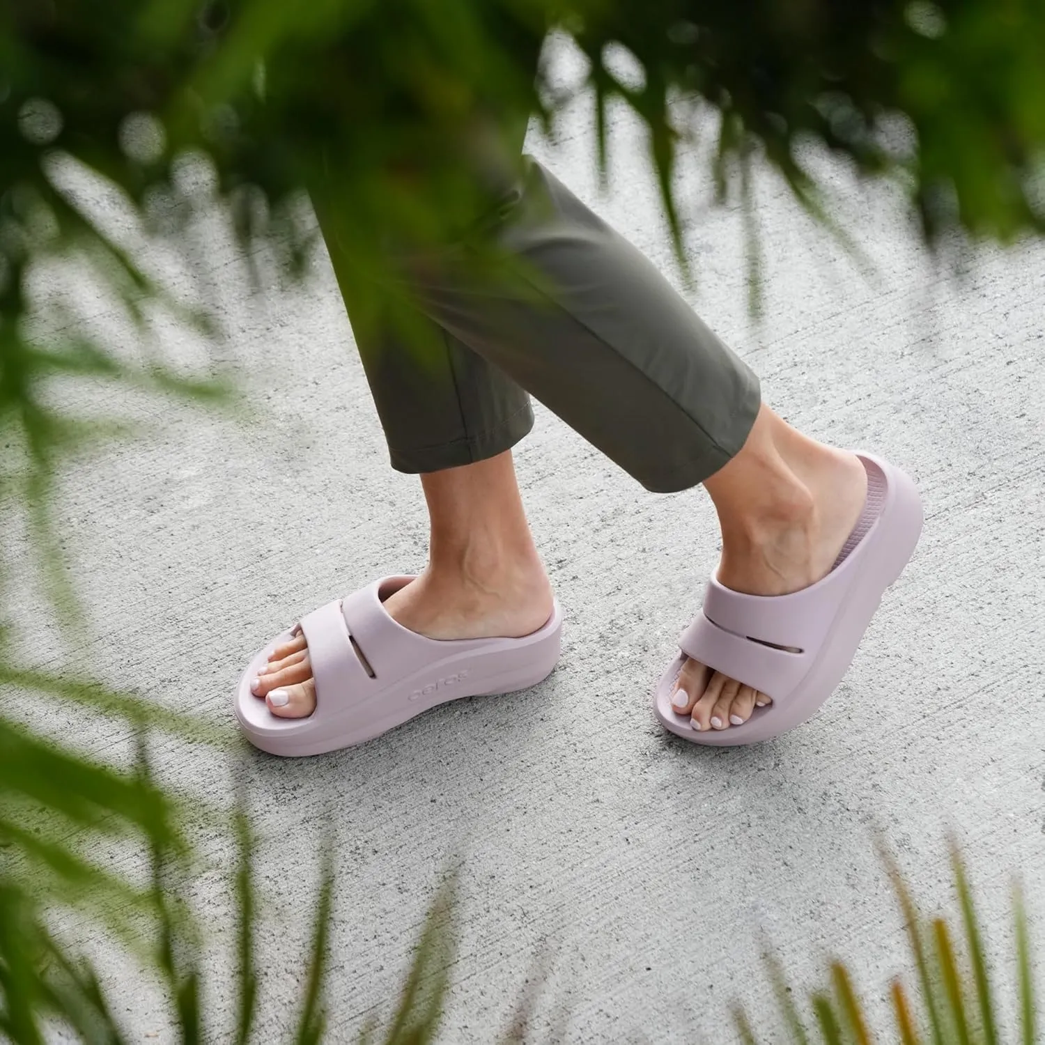 OOFOS Women's Slide Sport Sandal