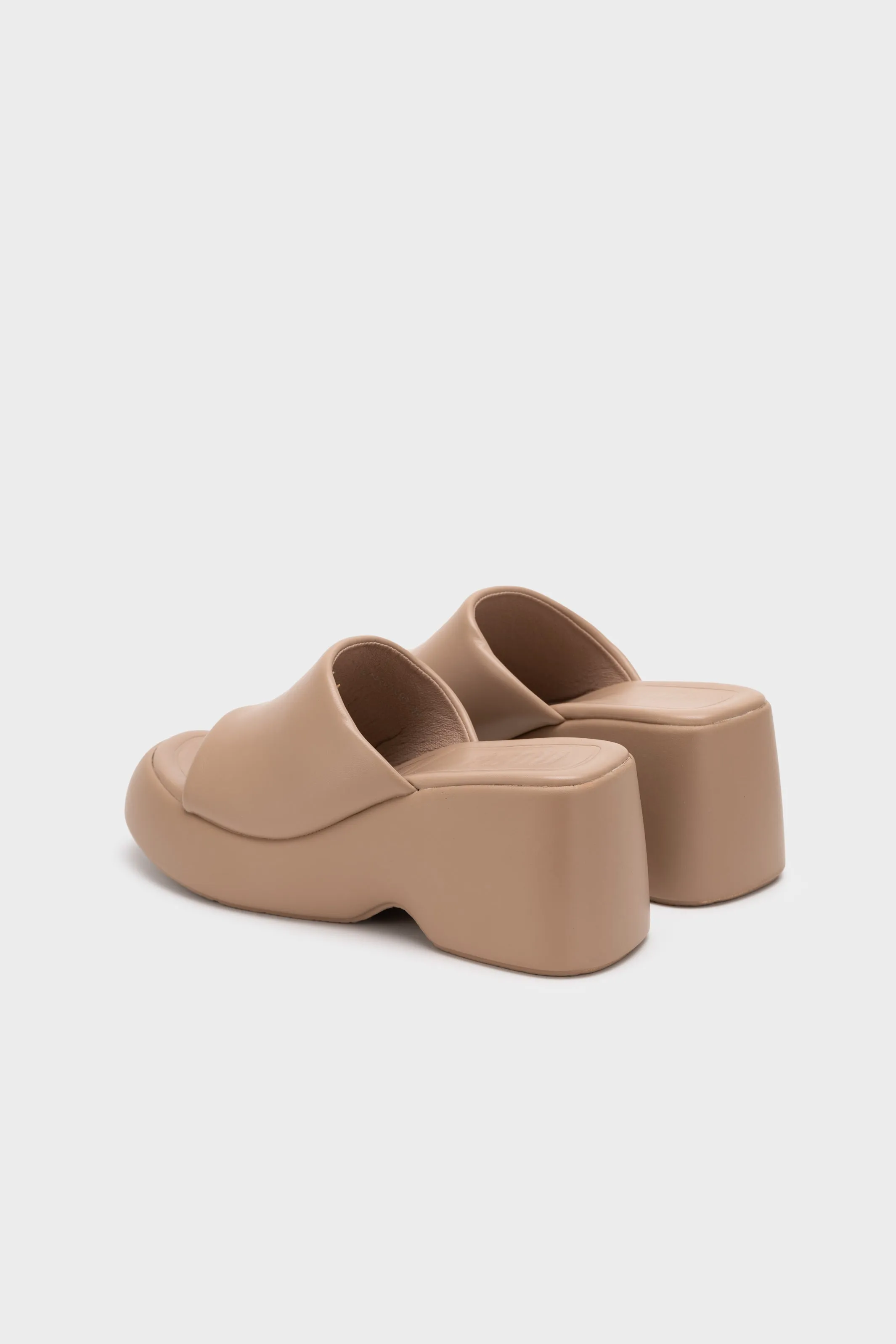 PADDED WEDGE HEEL SLIDE