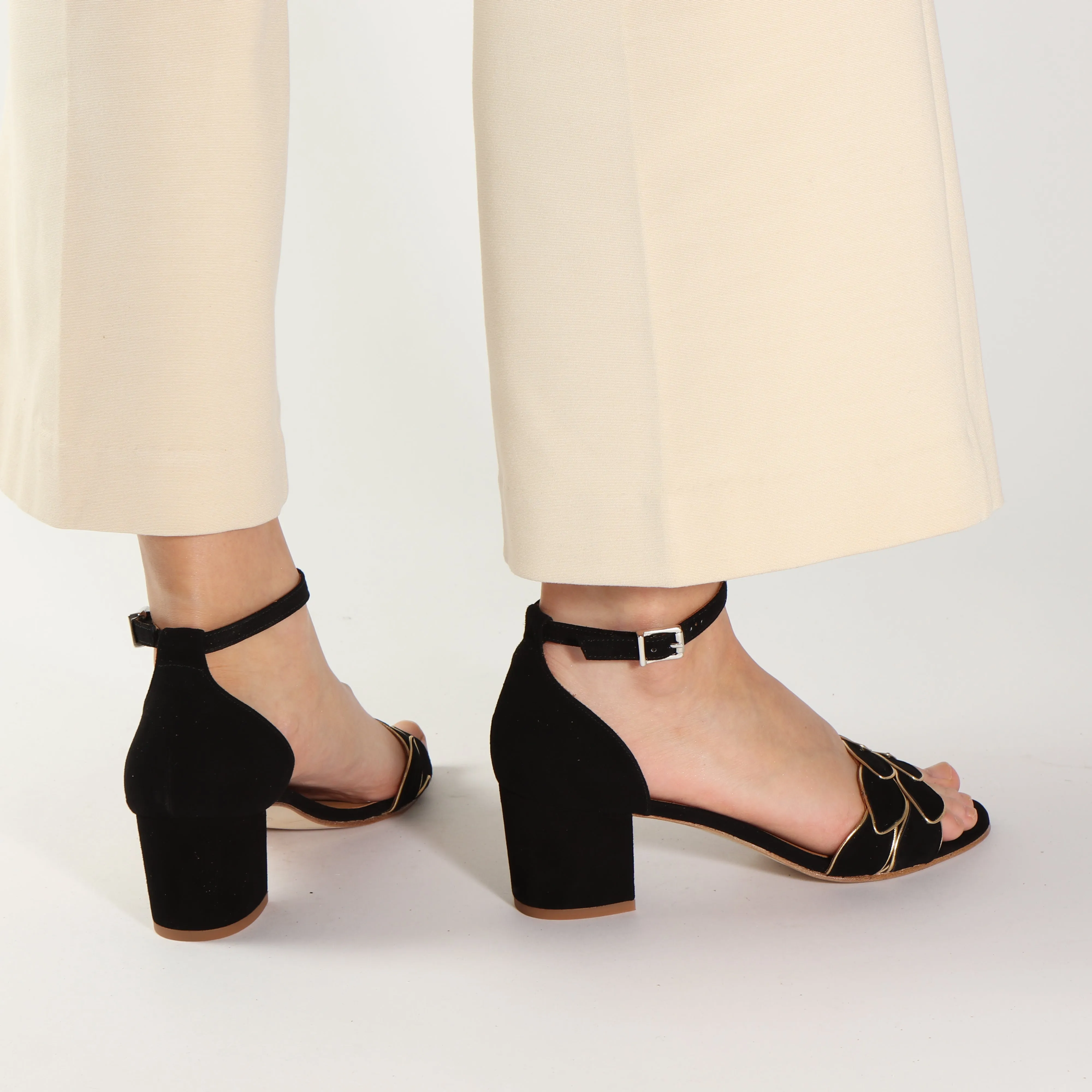 Zoe Suede Black & Gold - last pair 37